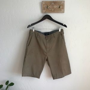 BILLABONG khaki shorts